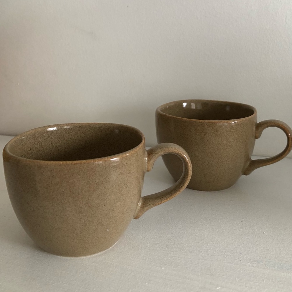Minimalist mug set